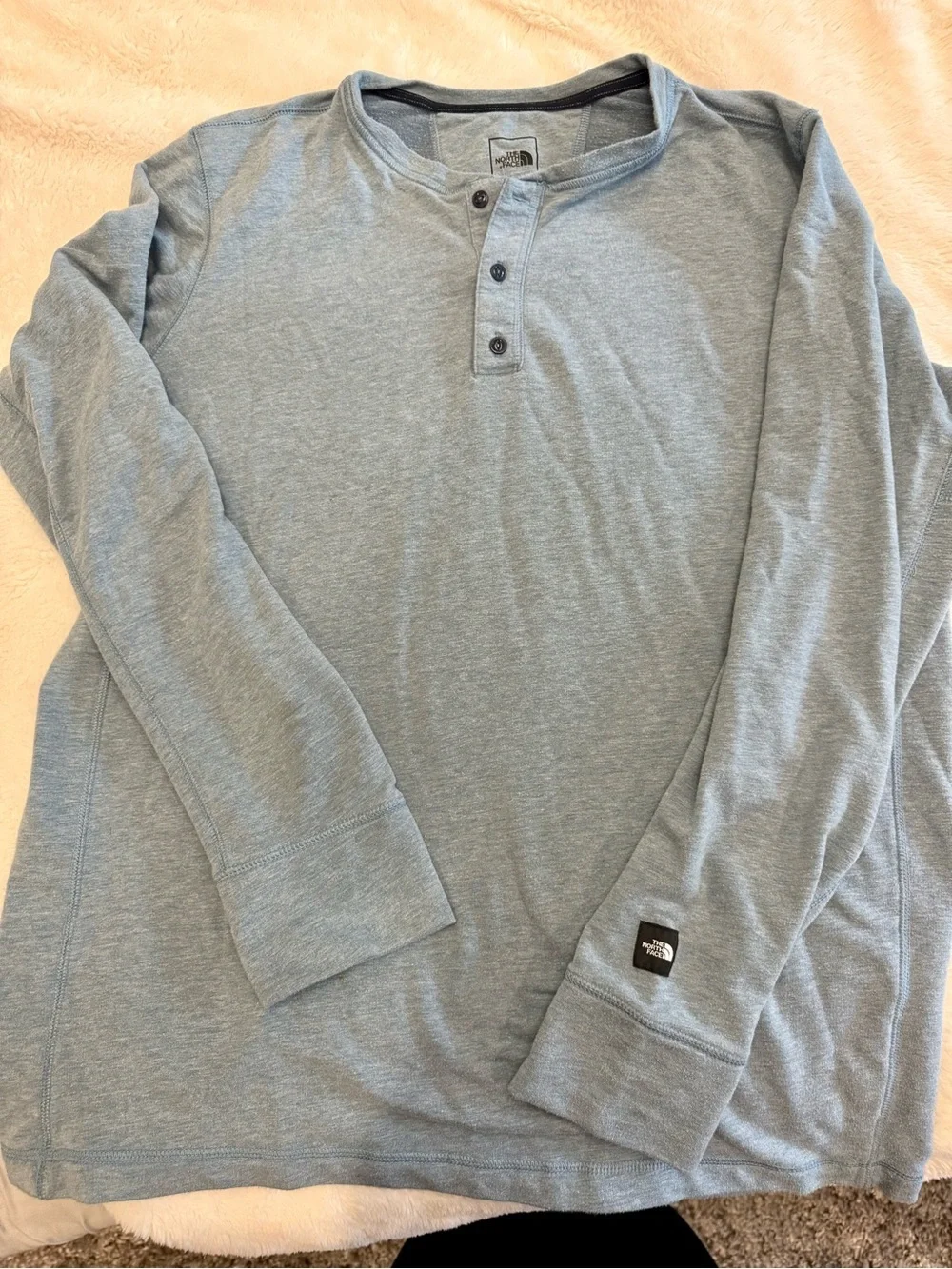 The North Face Men’s Long-Sleeve Henley Shirt Grey/Blue